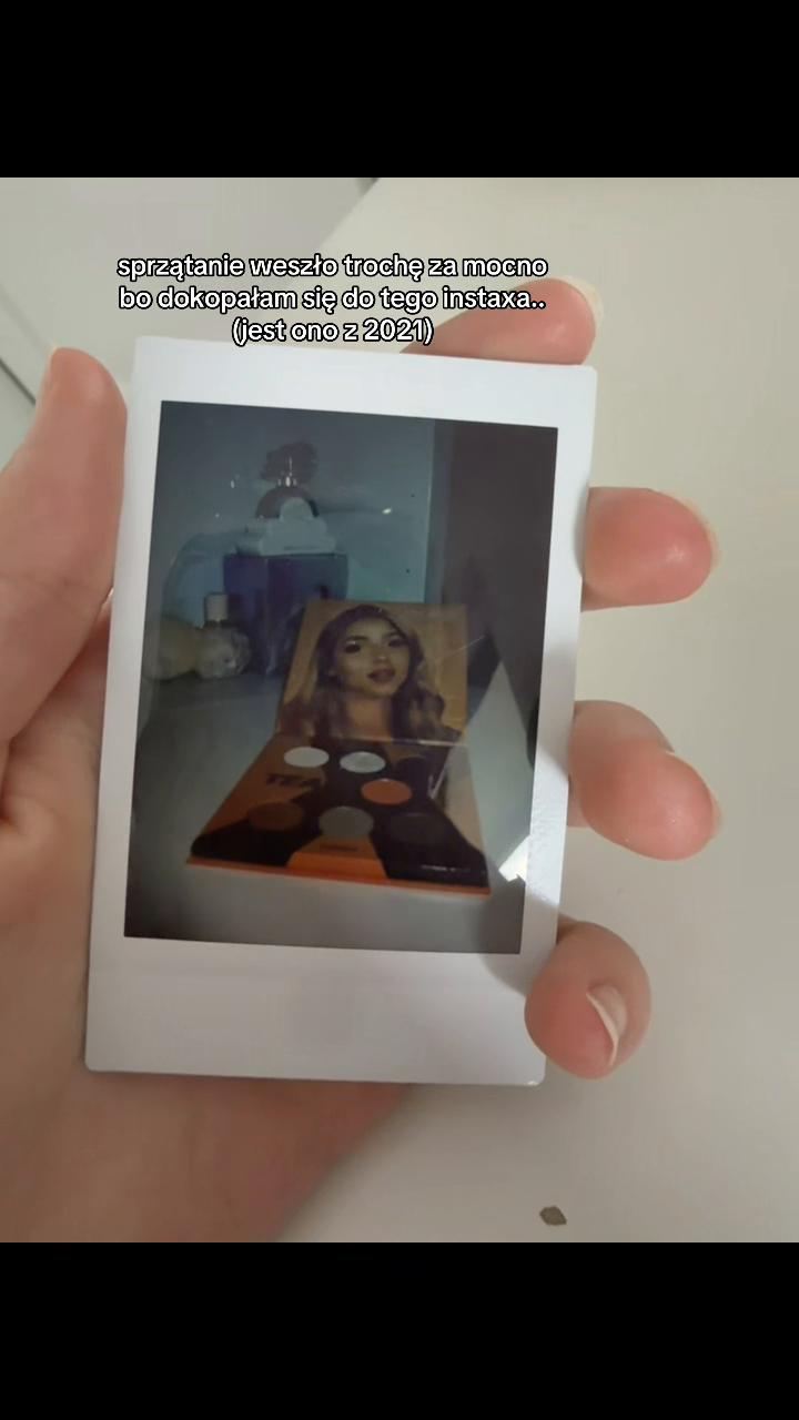 @𝐊𝐫𝐨́𝐥𝐢𝐜𝐳𝐞𝐤 🐰