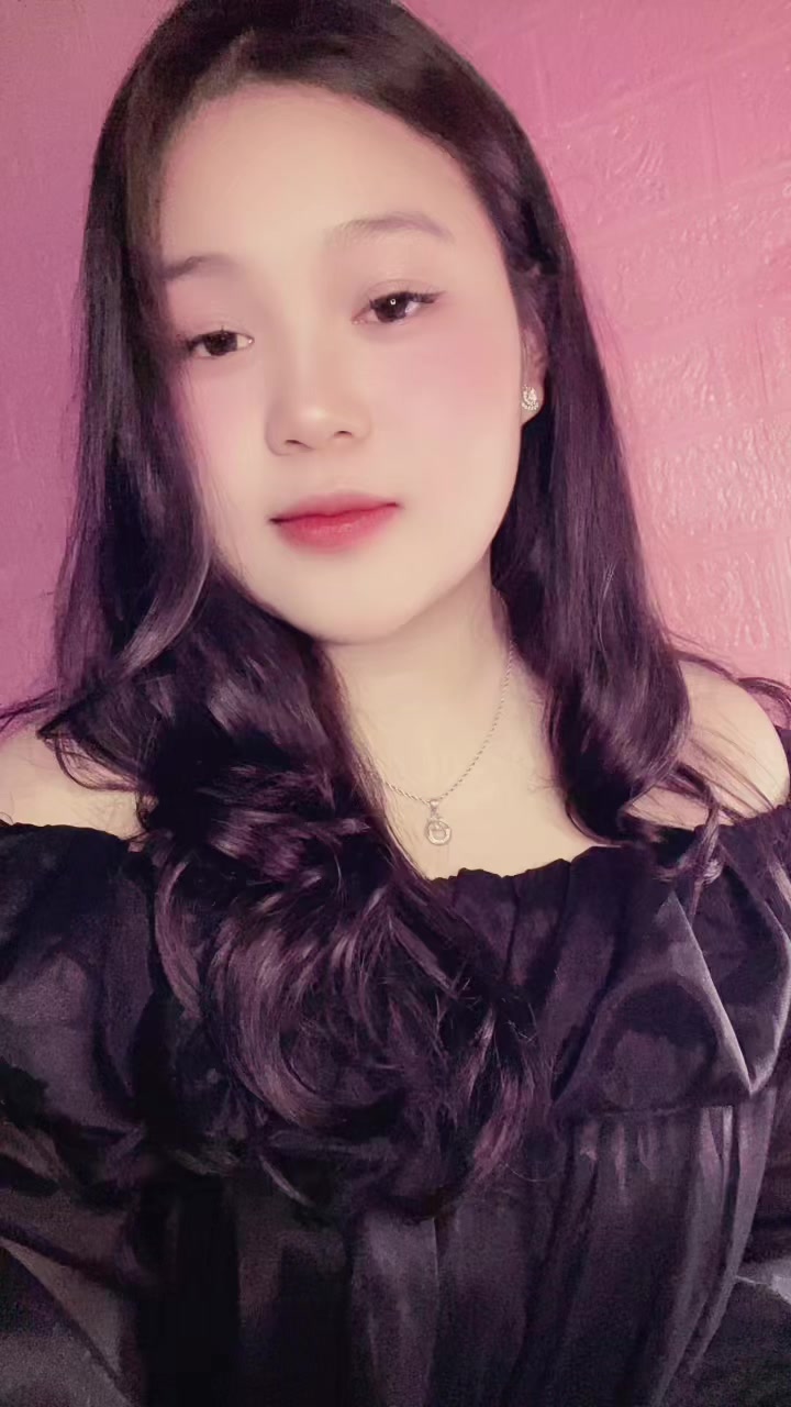 @Th&uacute;y hằng🫧