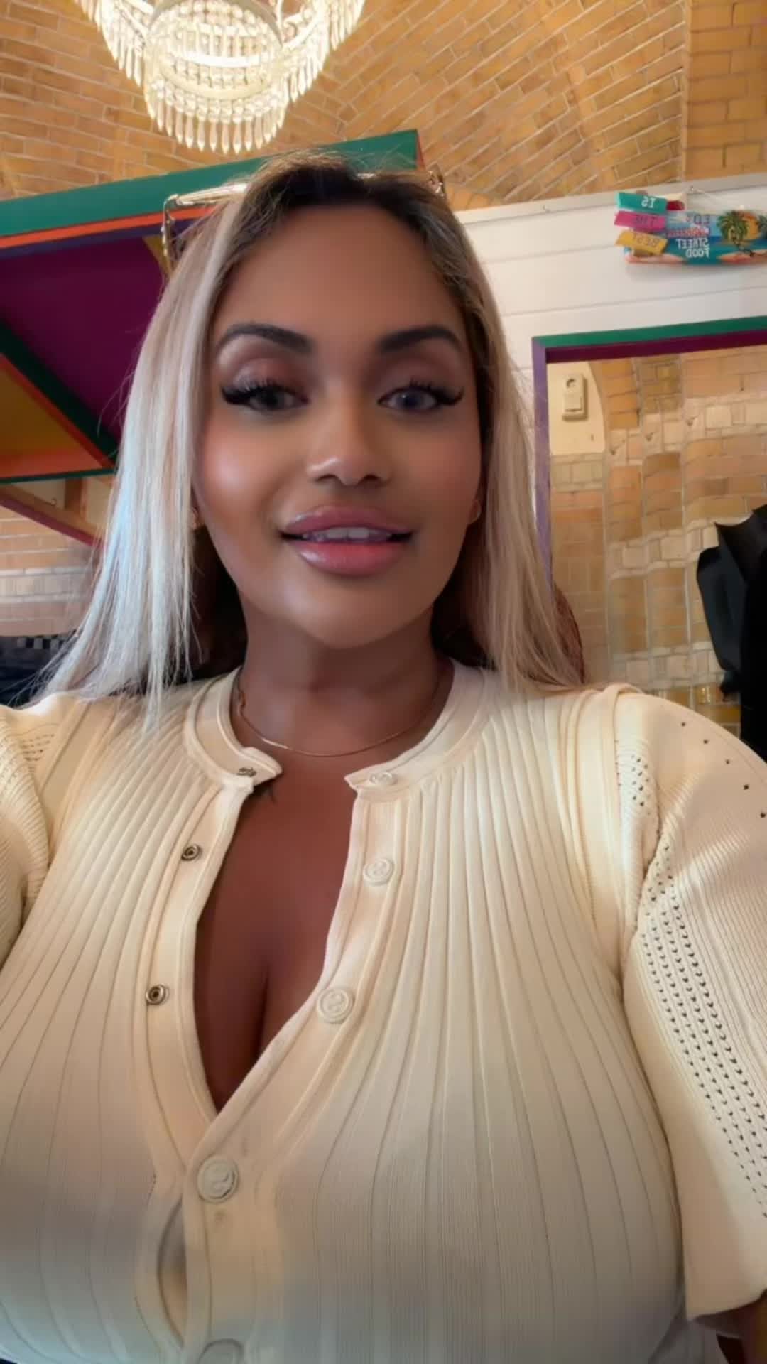 @👸🏽