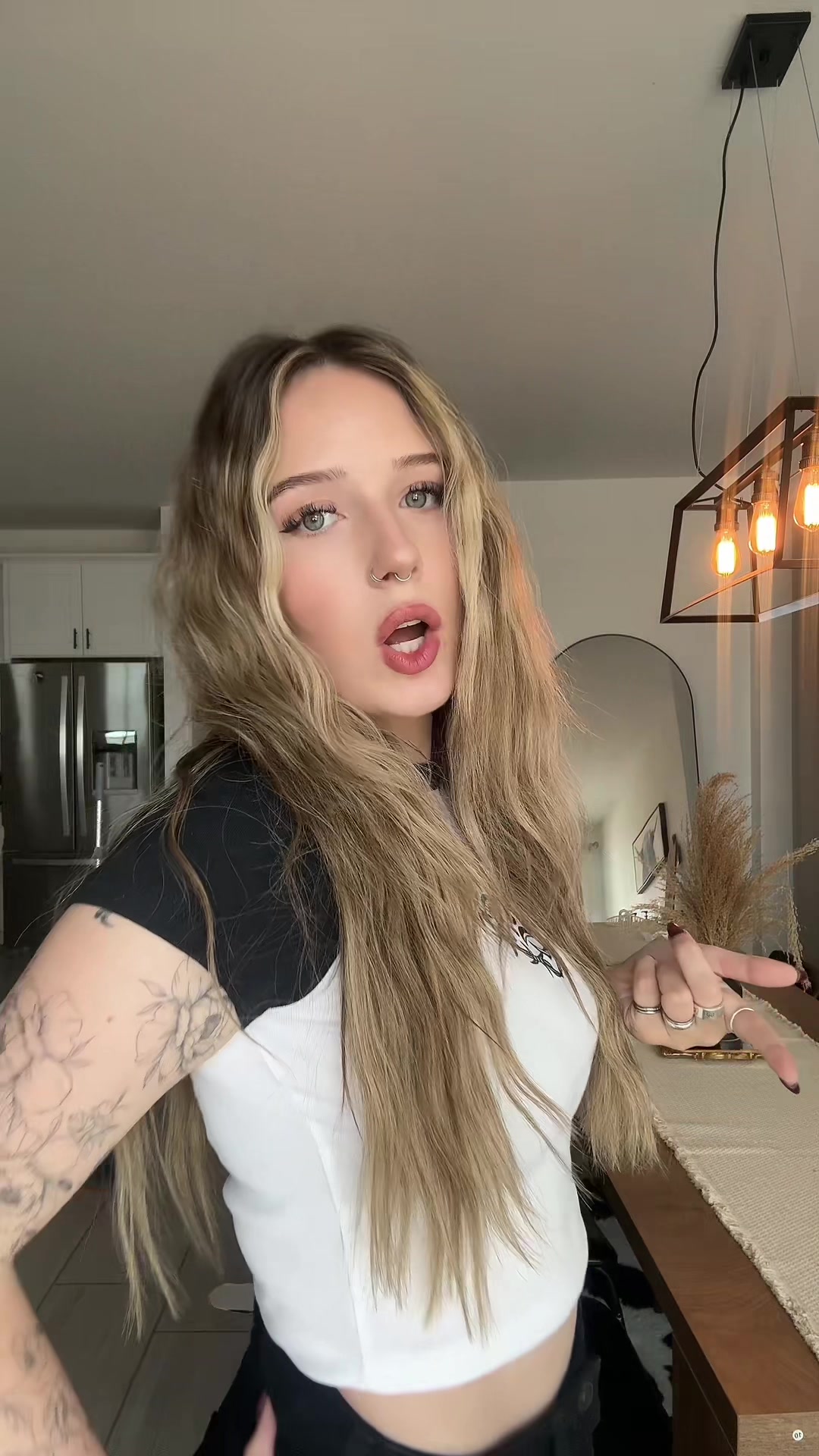 @alyssa 🖤🤘🏻