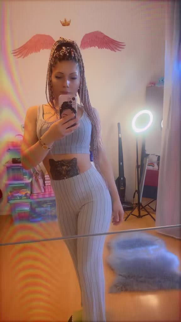 @Schatzii😇🦋