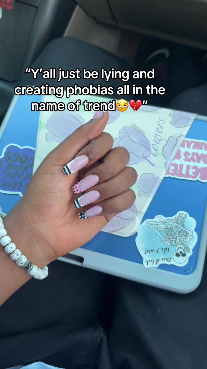 @Akinibom🤭💕