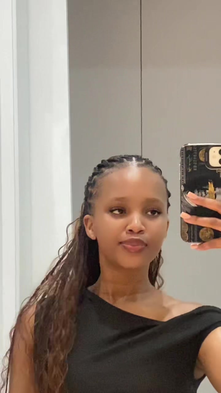 @Alive🇿🇦