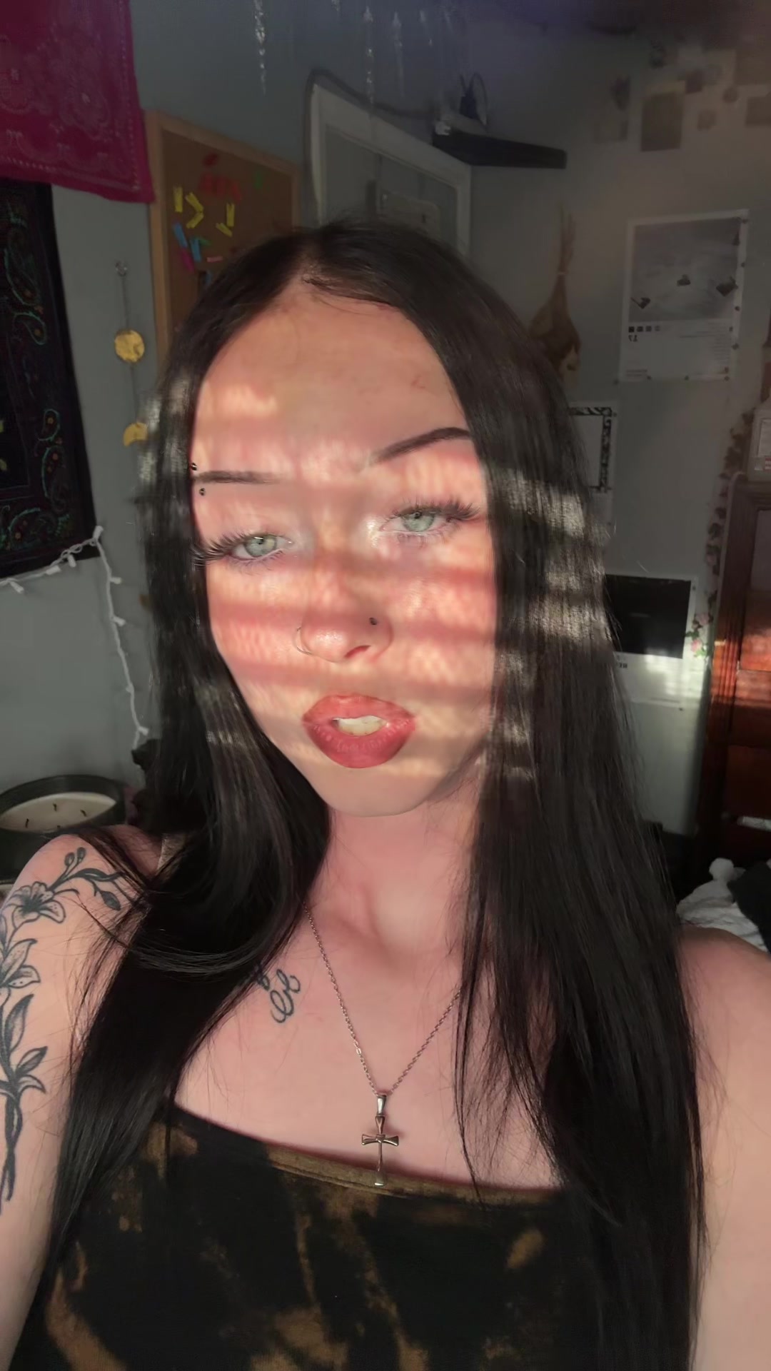 @comehelpmads