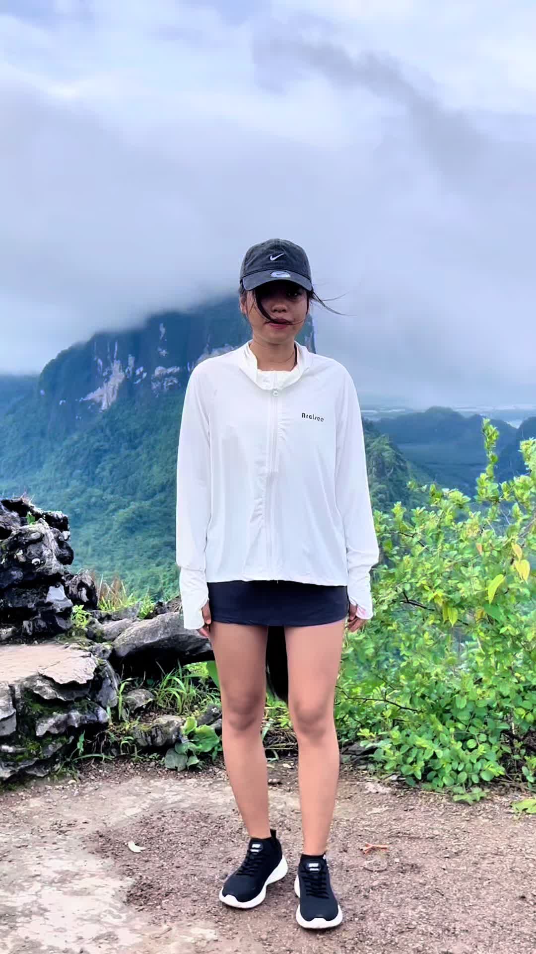 @ᬊ᭄𝐙𝐚𝐫 𝐍𝐲𝐢 𝐖𝐢𝐧