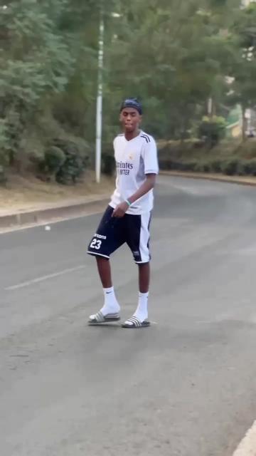 @Naanoow 🇸🇴+🆎
