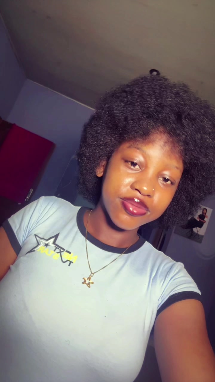 @Akinibom🤭💕