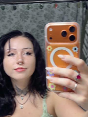 @hi_im_cyn_canisitwithyou
