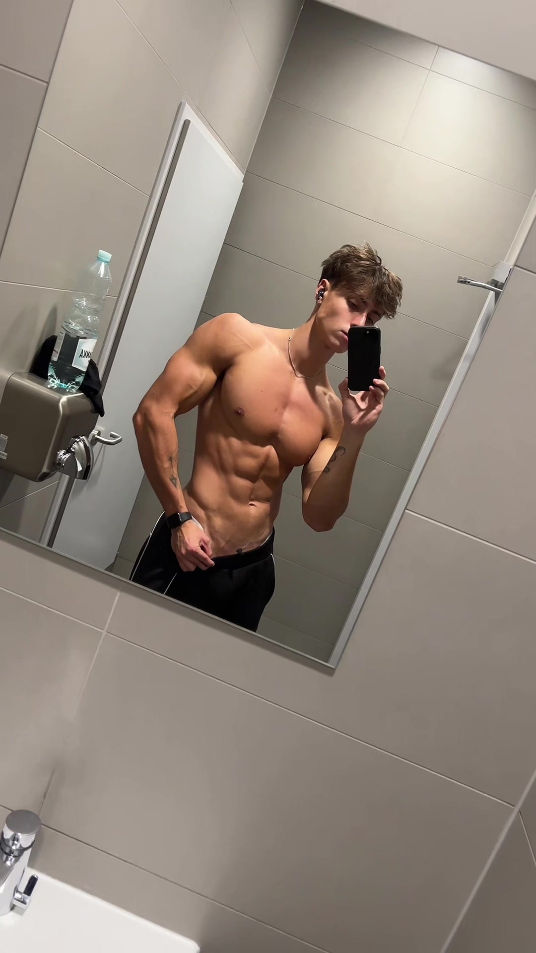 @wkwasniewski