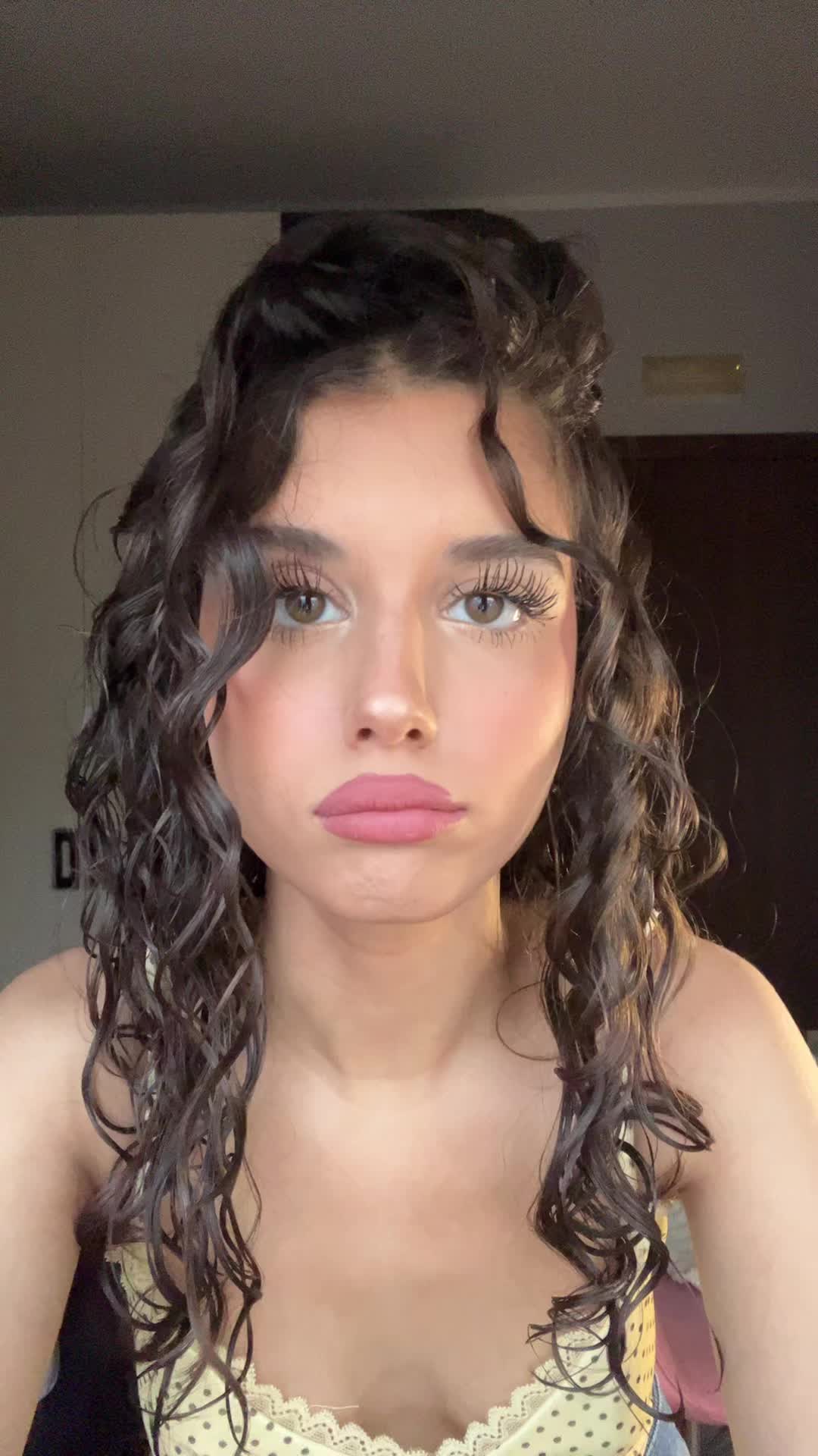 @𝐂 𝐑 𝐈 𝐒 𝐓 𝐈 𝐍 𝐀