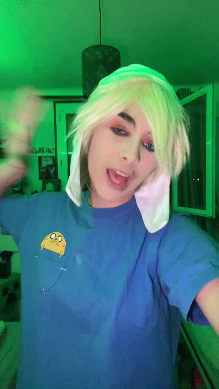@MaxCosplay ^_^