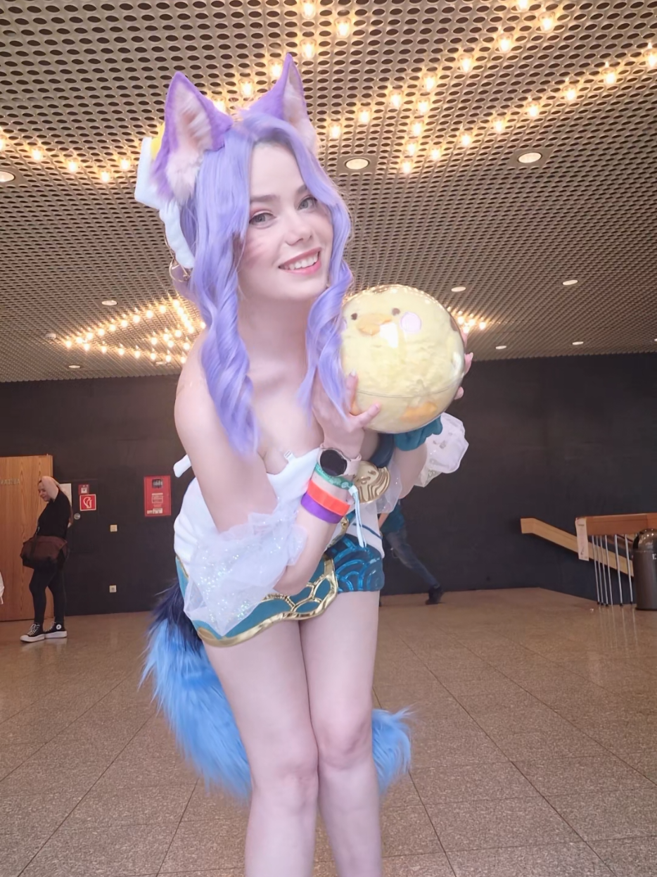 @Lolliichan