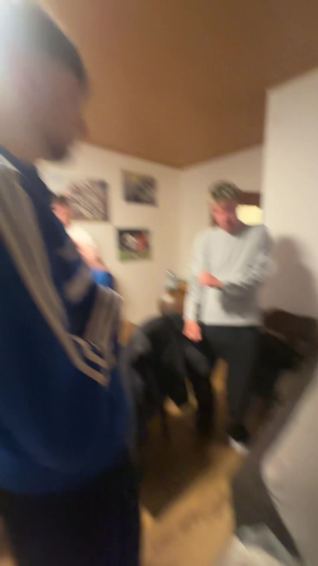 @elena