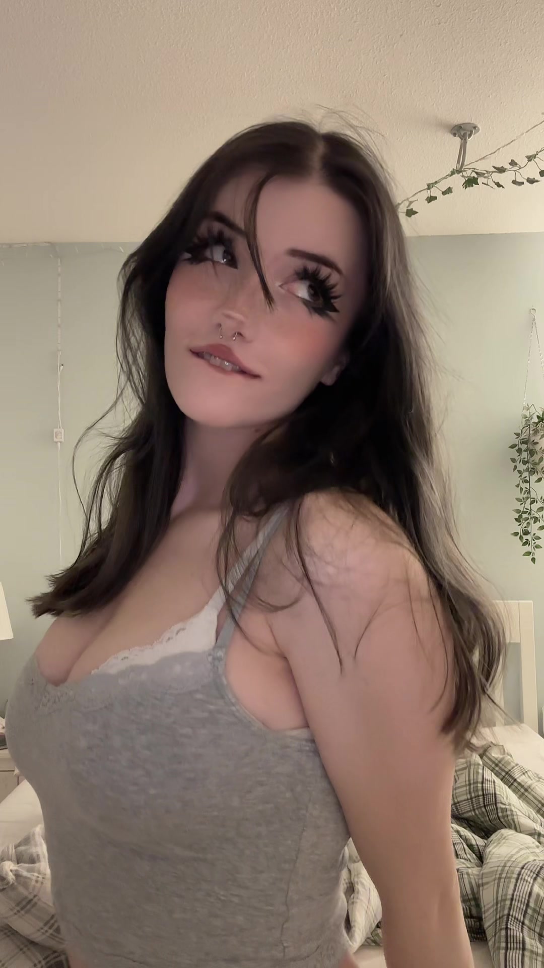 @mimi .*+•.*