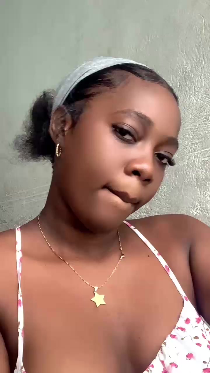 @<<Poupée noire 🥺🌹🤎