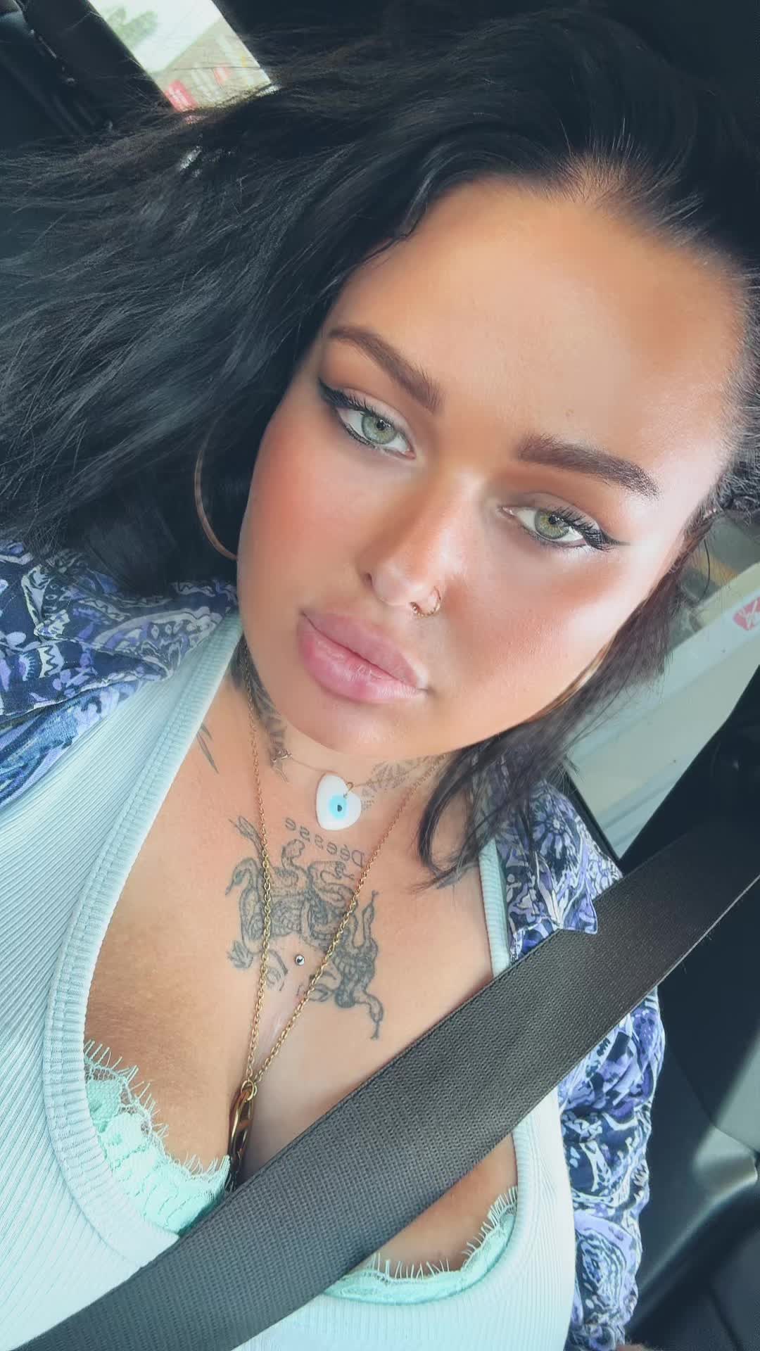 @Adela Bratzcuty 🍒