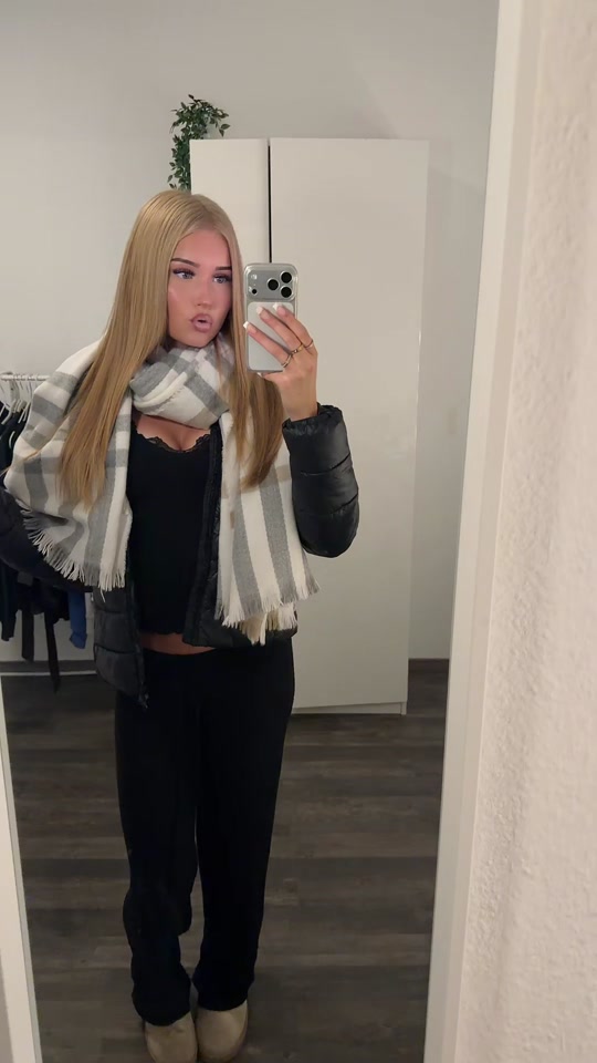 @Lis
