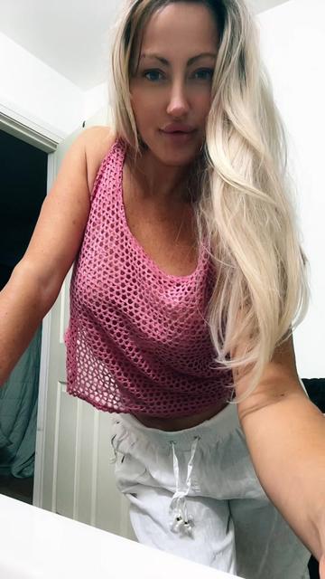 @💕millfie$t mom next door 💕