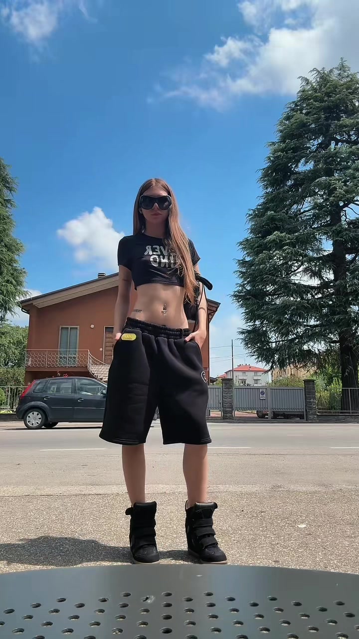 @killmarika