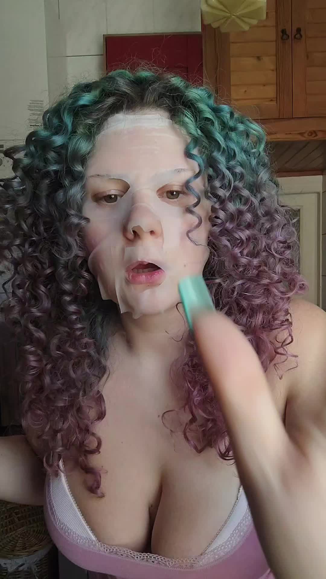 @Nina 🦛