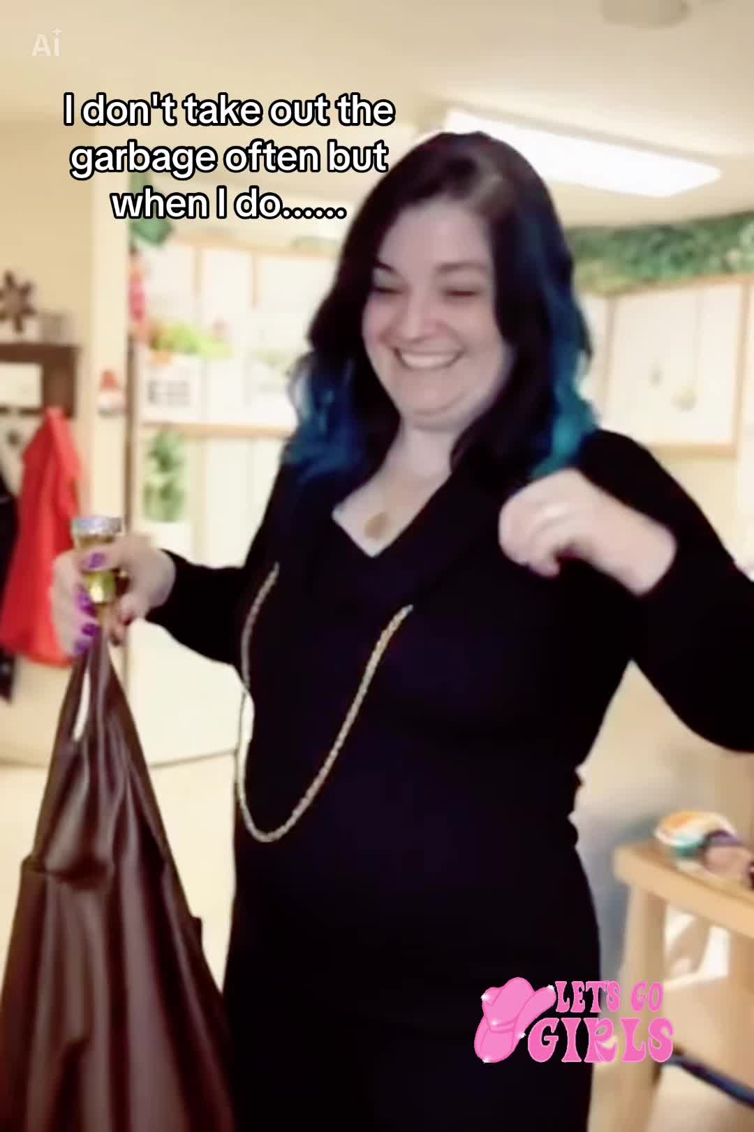 @LadyDawn_smiles