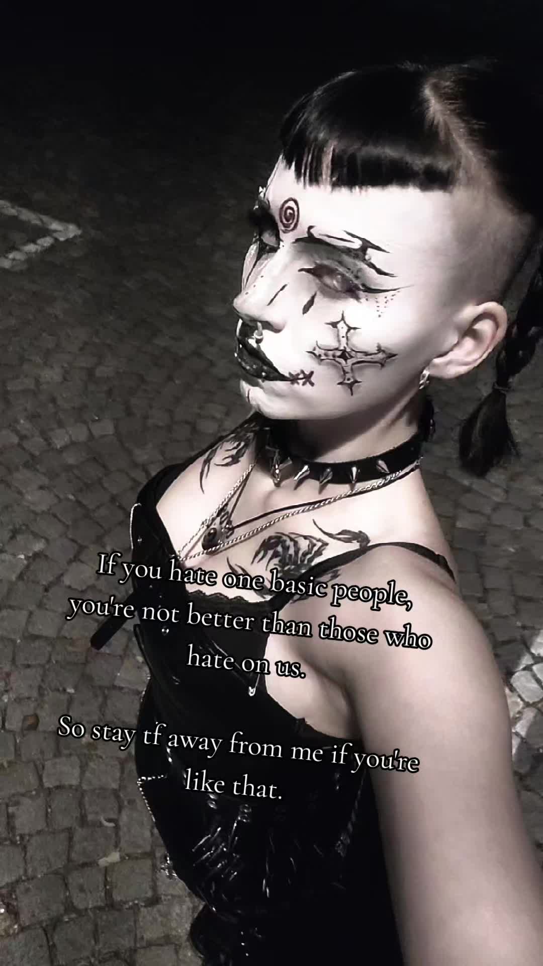 @🦇