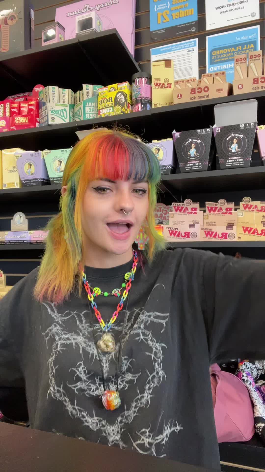 @Smokeshopgirl🍄🪩