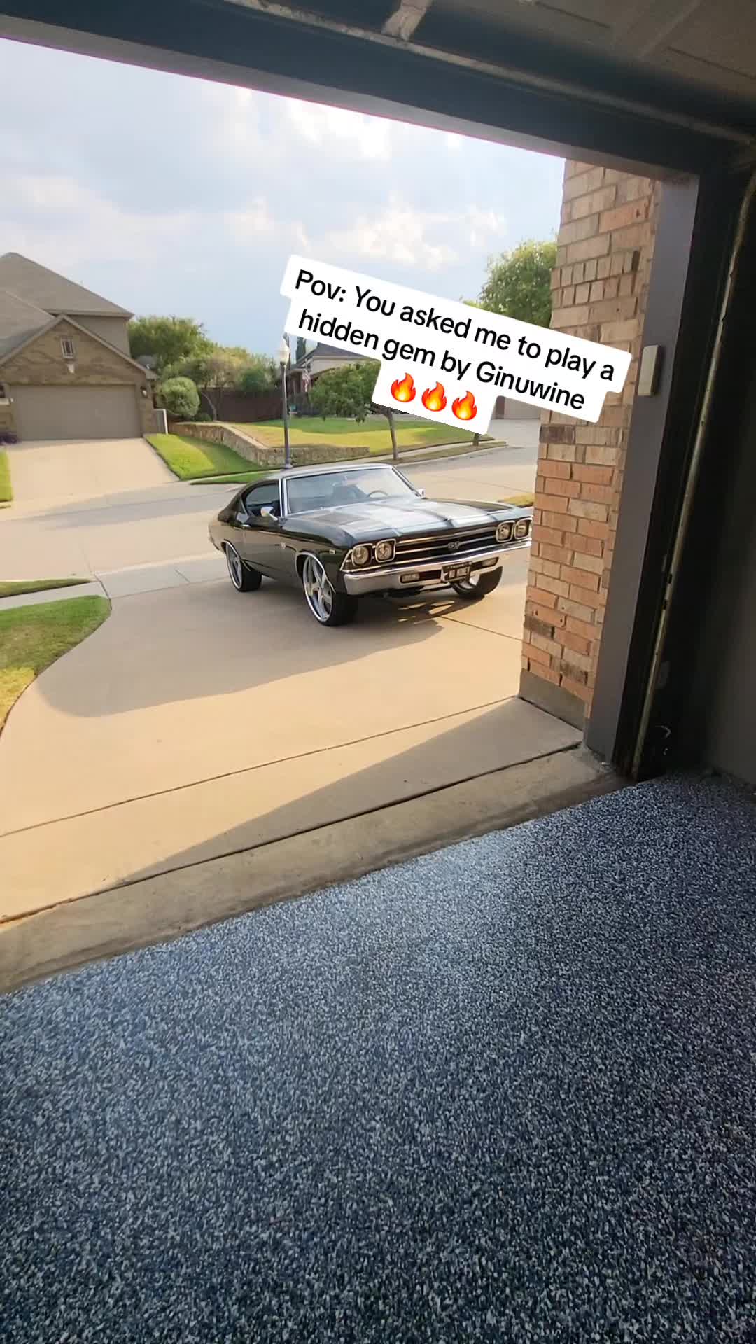 @MoMoney
