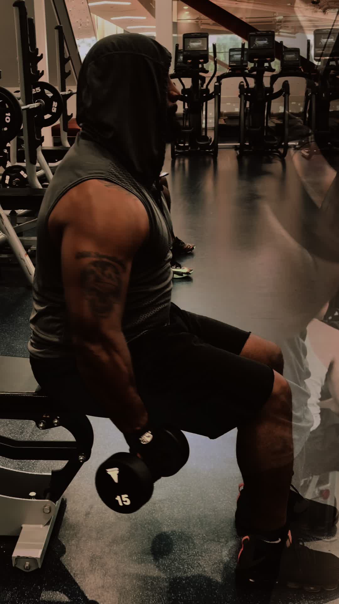 @EL.B-FIT