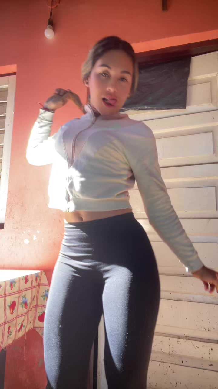 @Ani✨