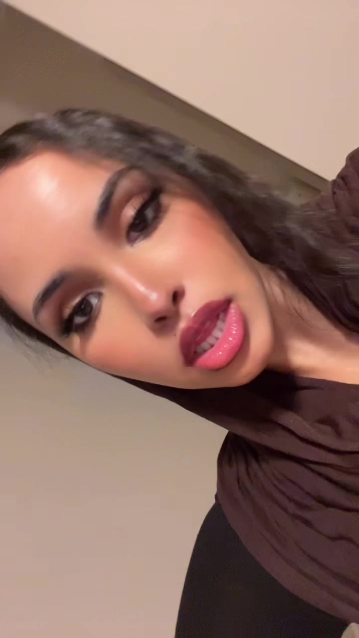 @<3