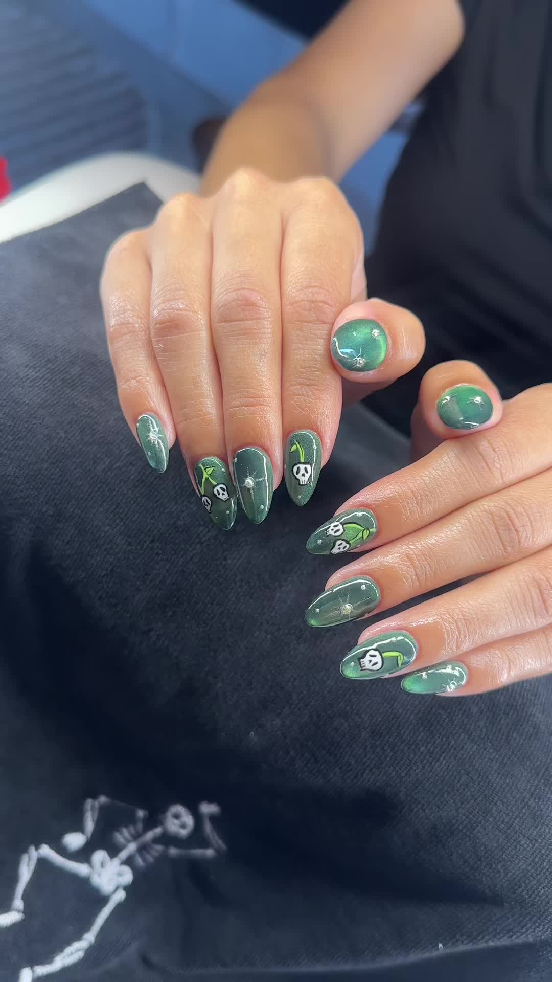 @softbutsharpnails