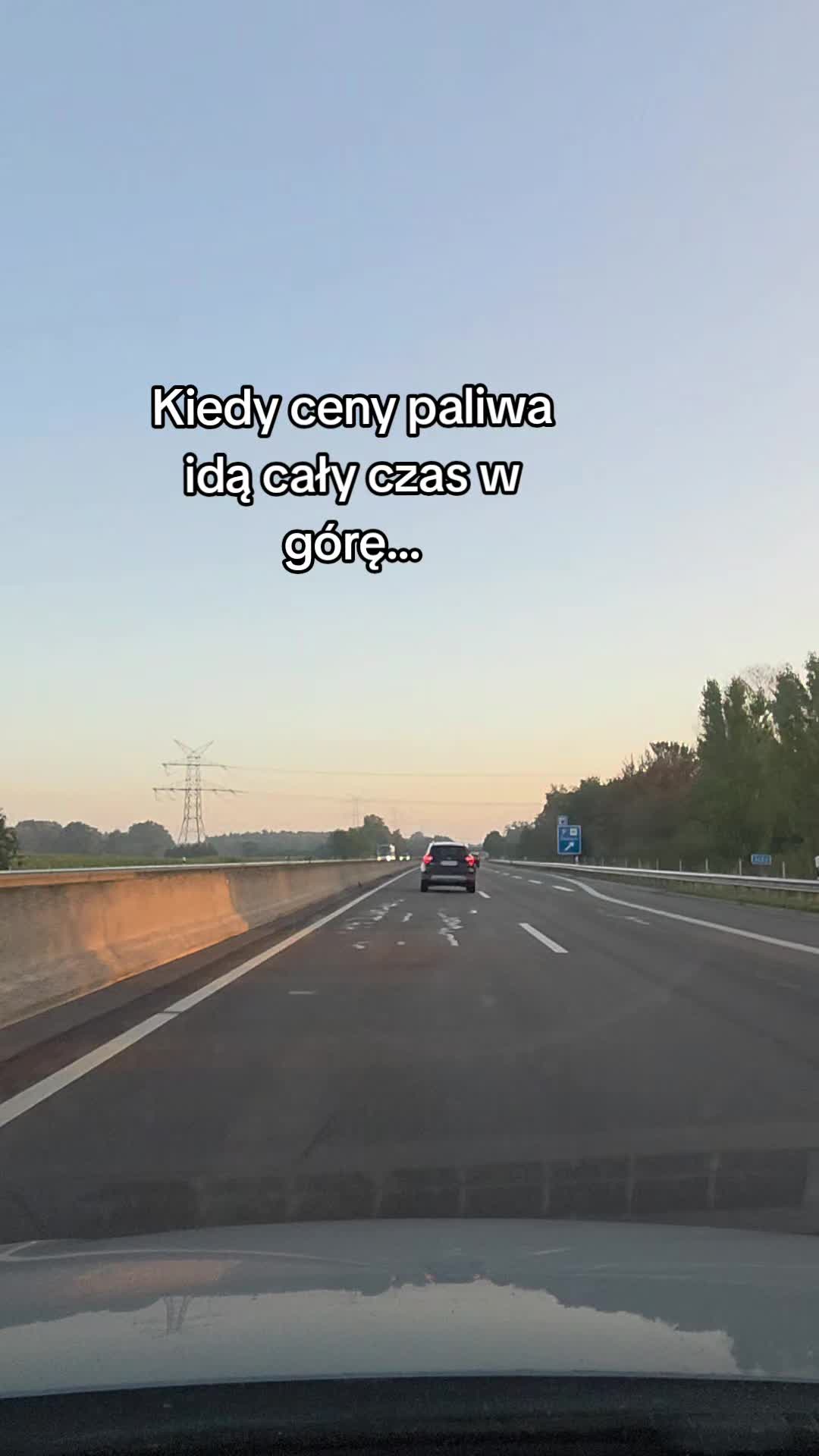 @ᵀⁱᵏᵗᵒᵏᵒʷᵃ ᶻᵒłᶻᵃ 🍷