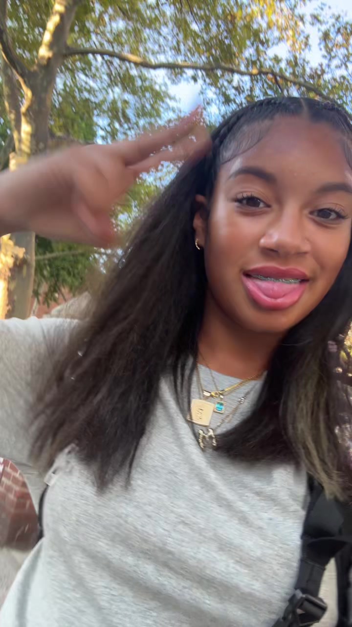 @miatooshiftyy,