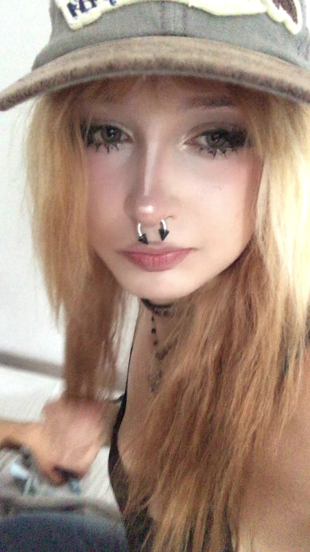 @🦇🇩🇪🎈