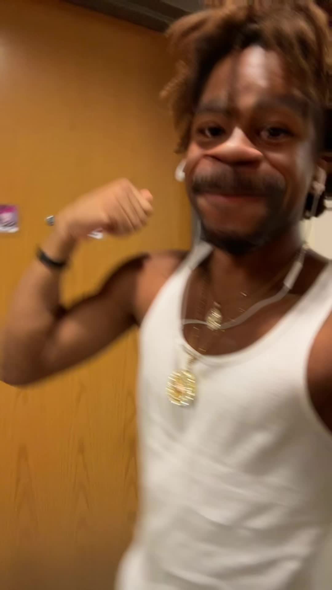 @beejthurl