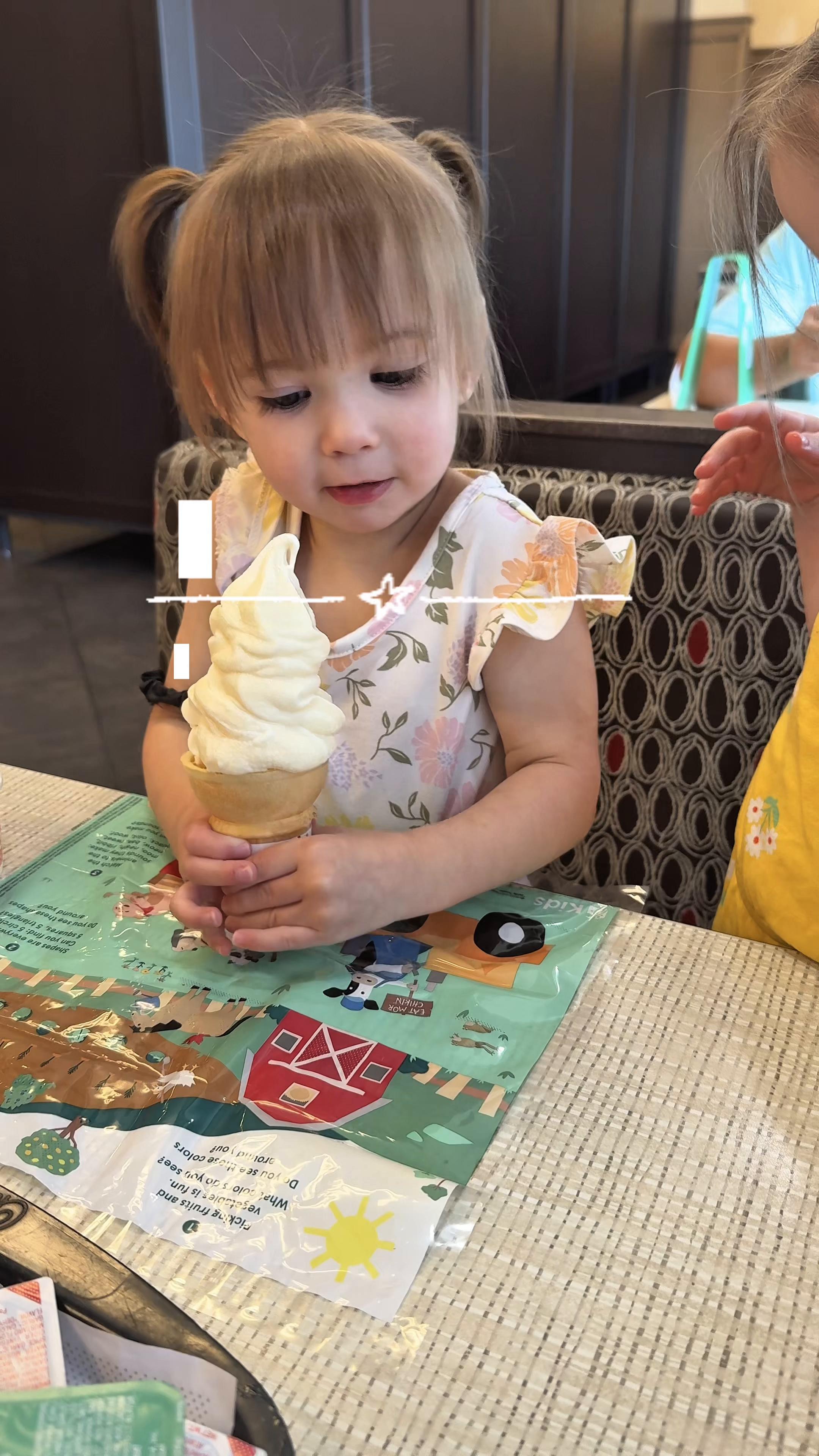 @Kenzie | Mom + Beauty