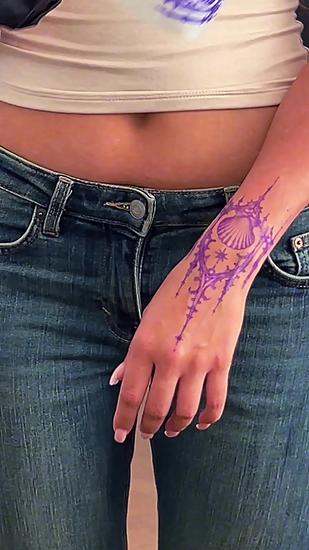 @Brennnessel Tattoo Berlin