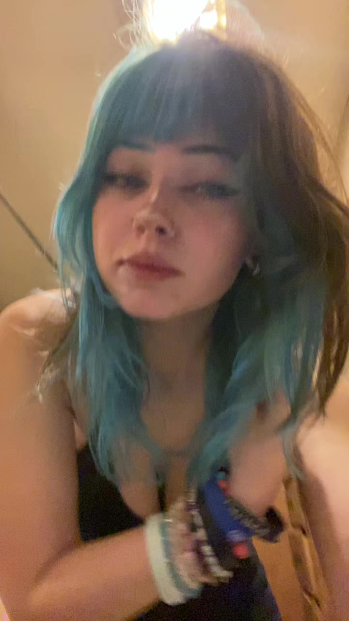 @roo<3