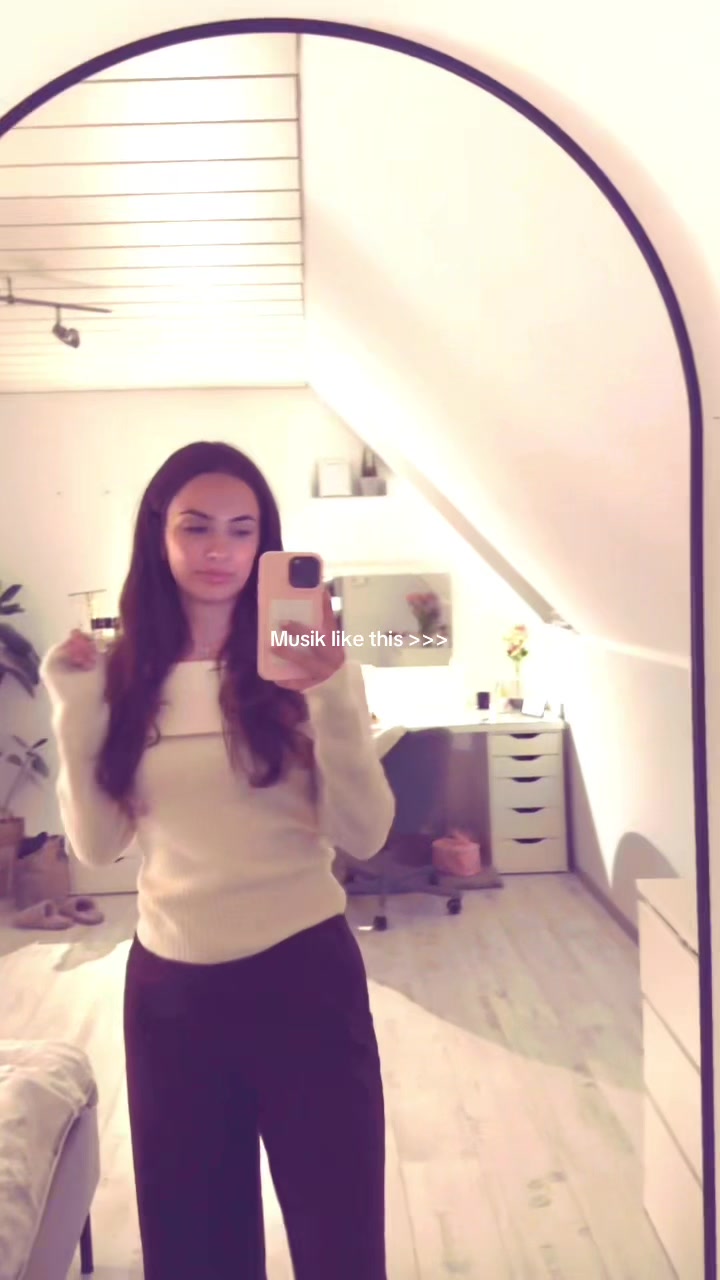 @larissa
