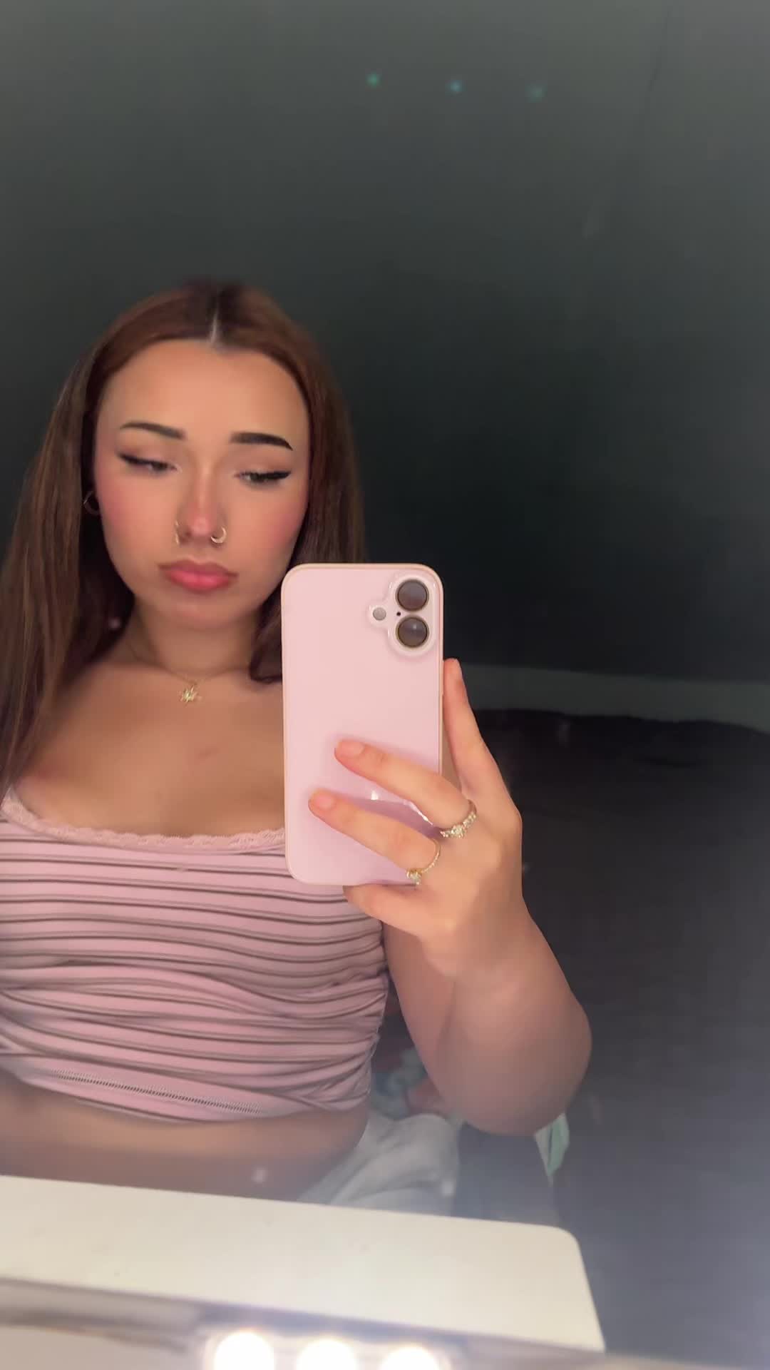 @🤭