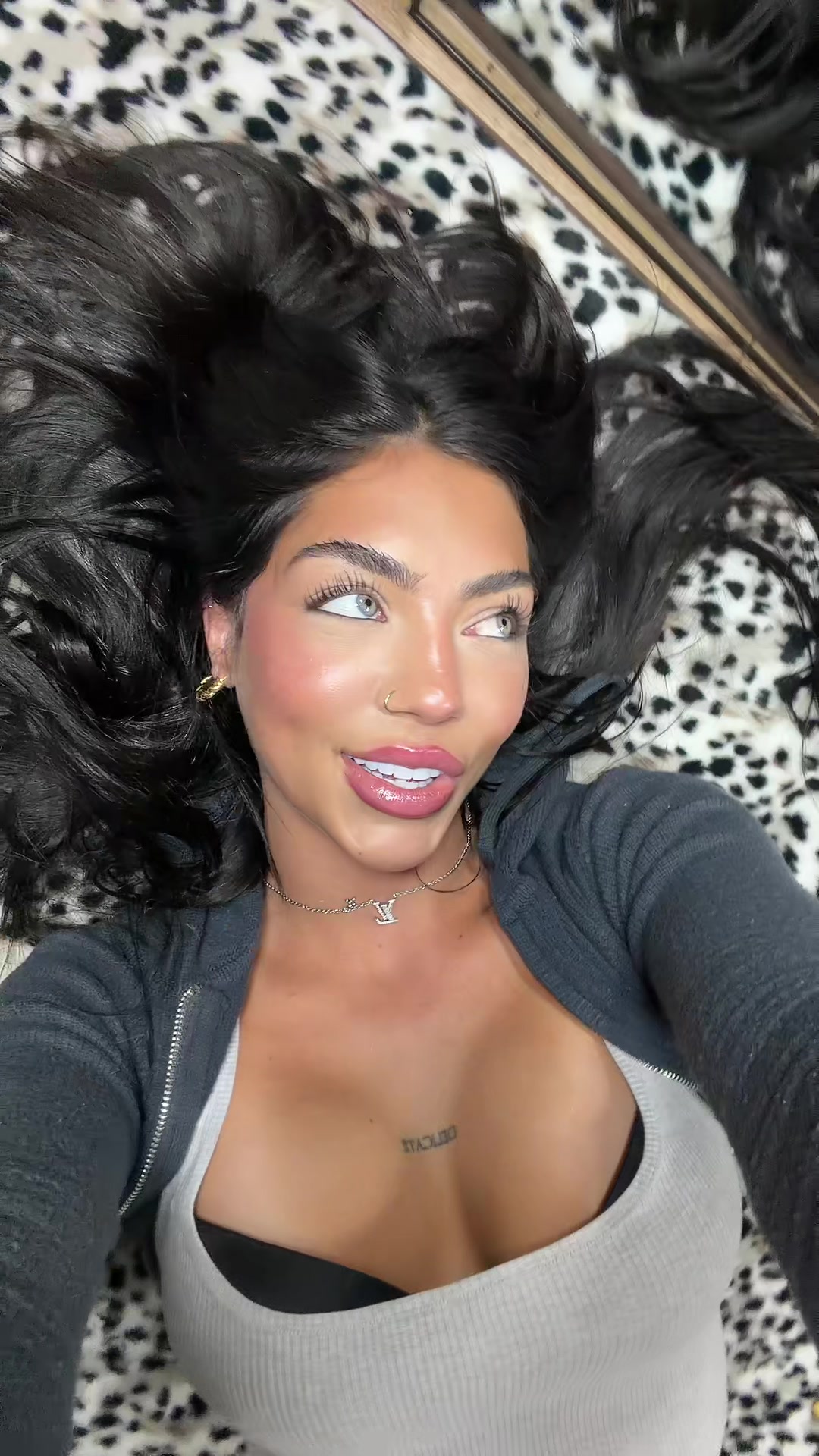 @essence hoffman