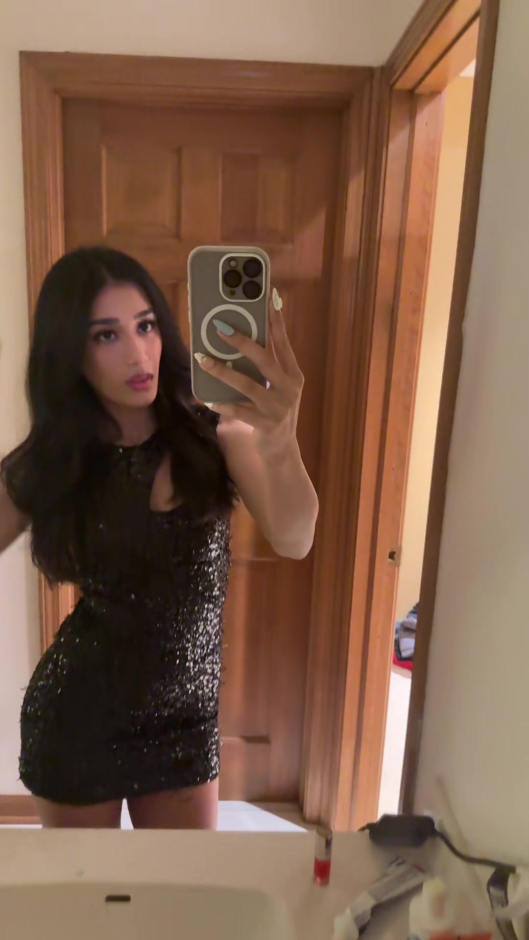 @devangi