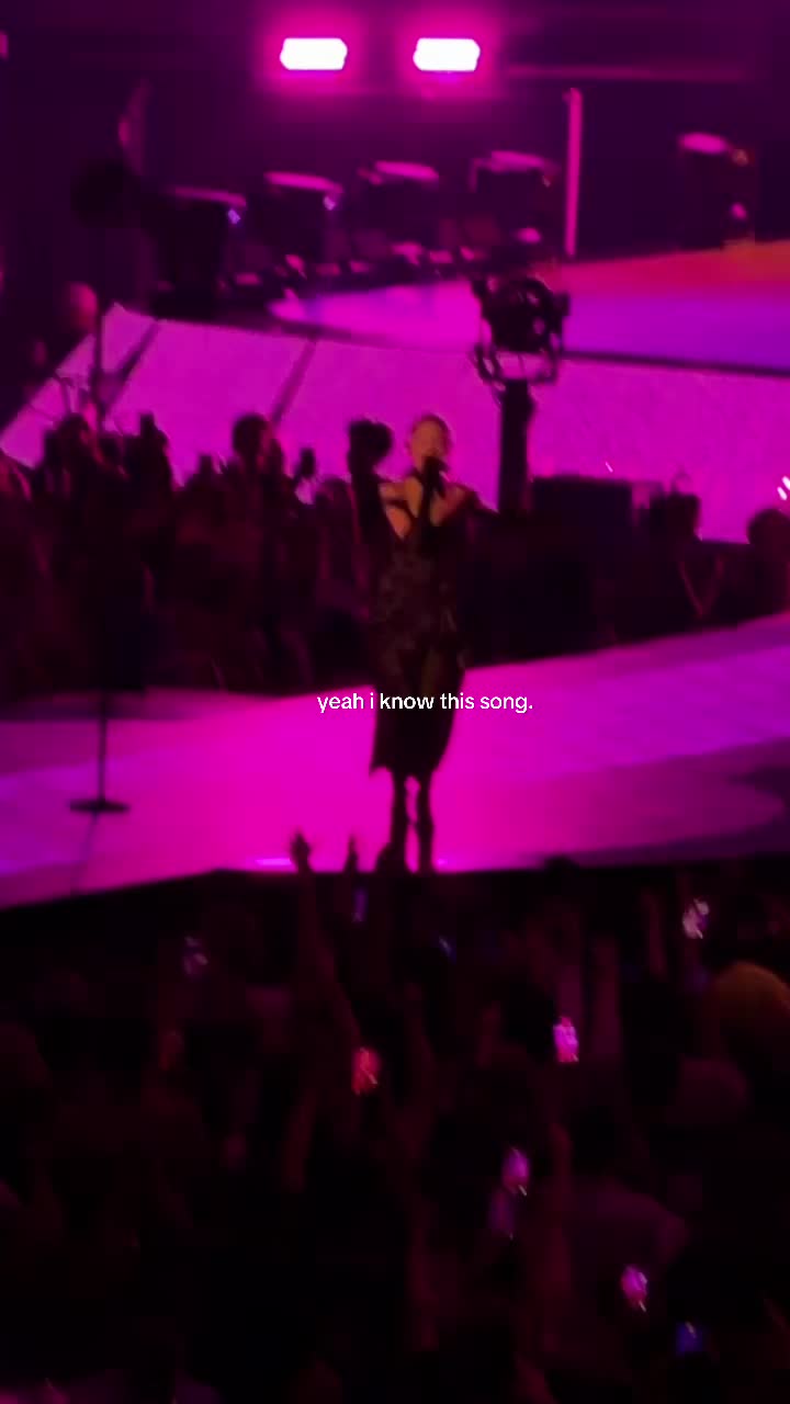 @amelia ོ⛛☼⎕⋆✮