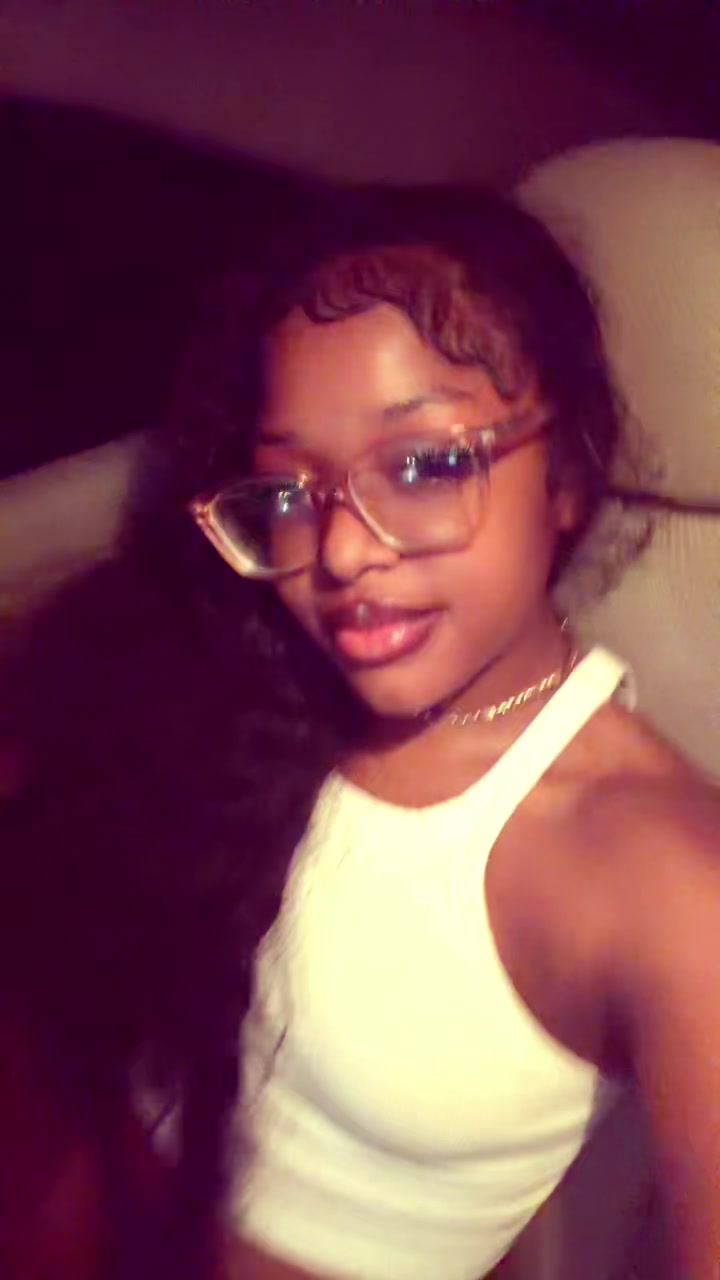 @tyraa.