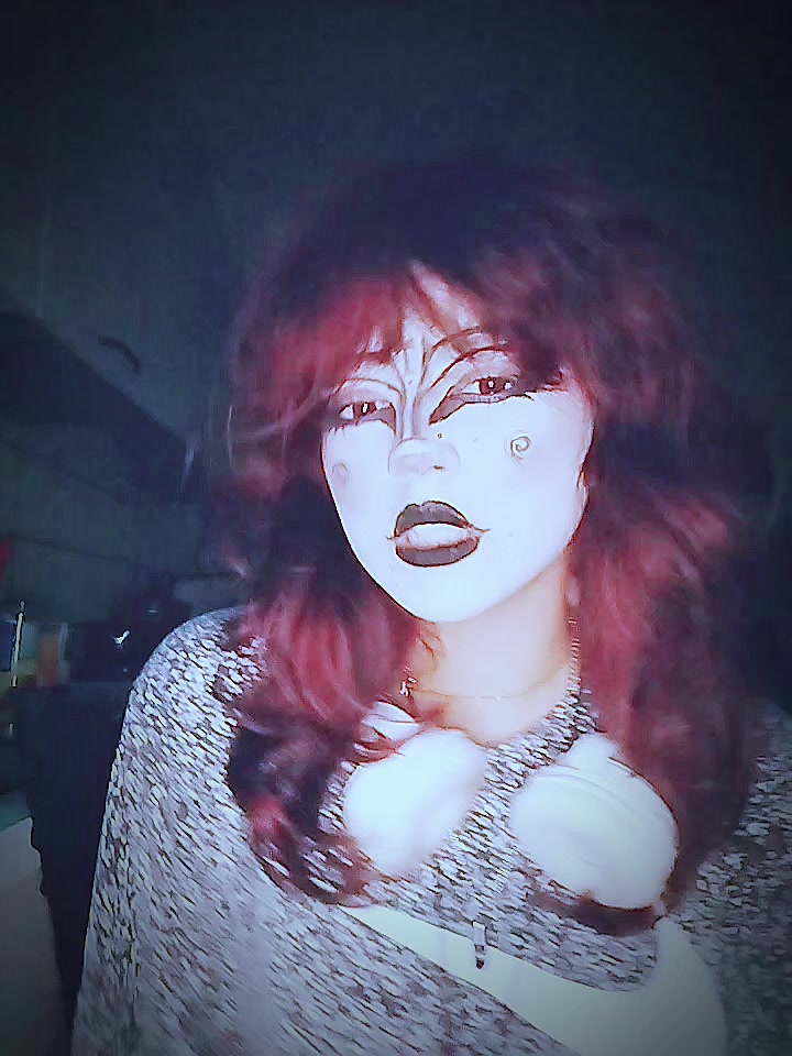 @YOUR CRAZY ALIEN 👾🖤