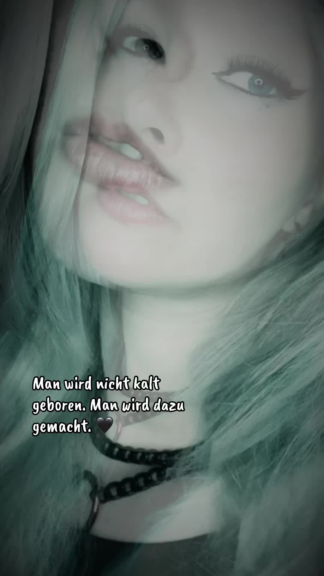 @MrsPuckiii 😈