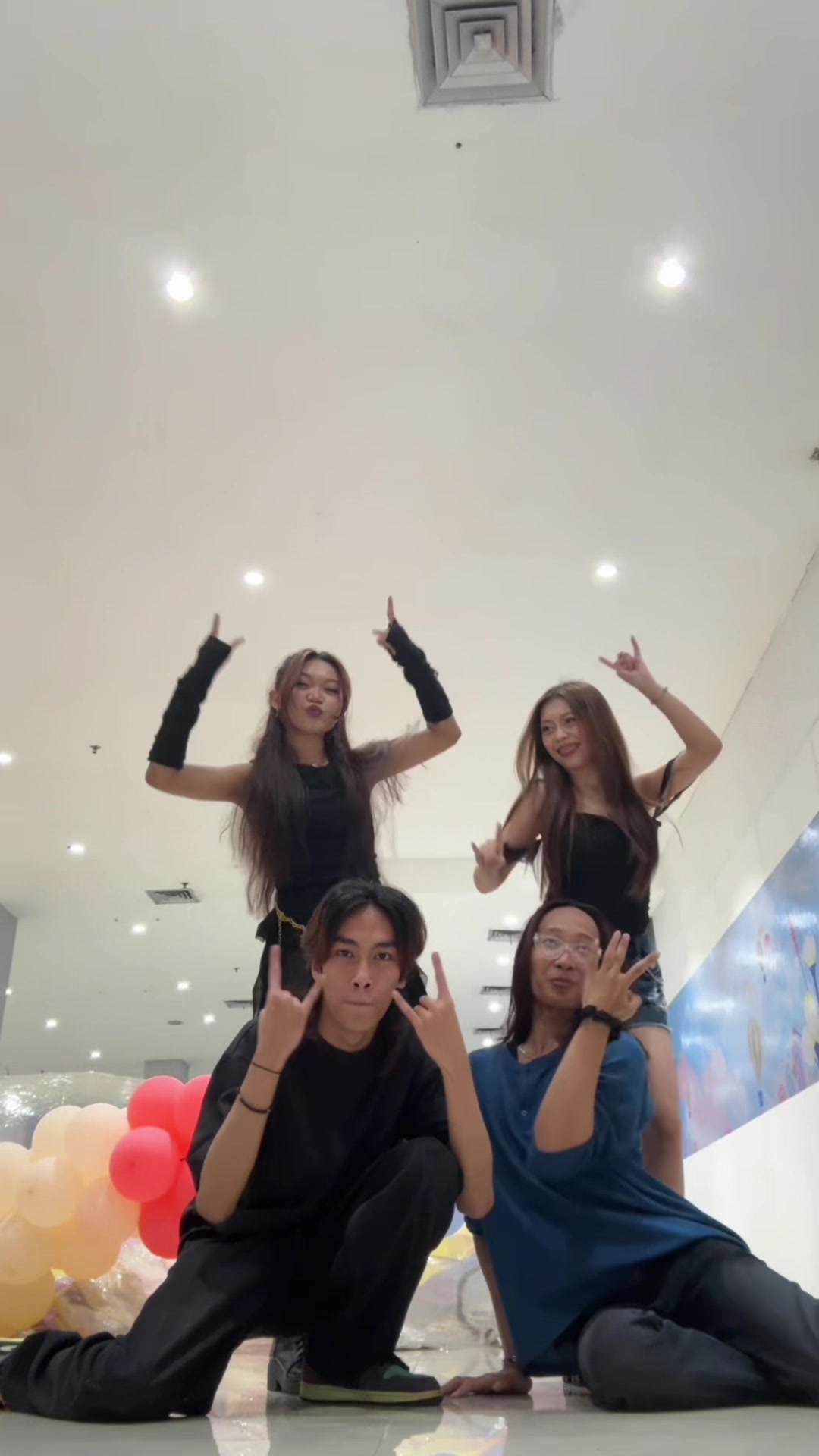 @yuj1n1b00