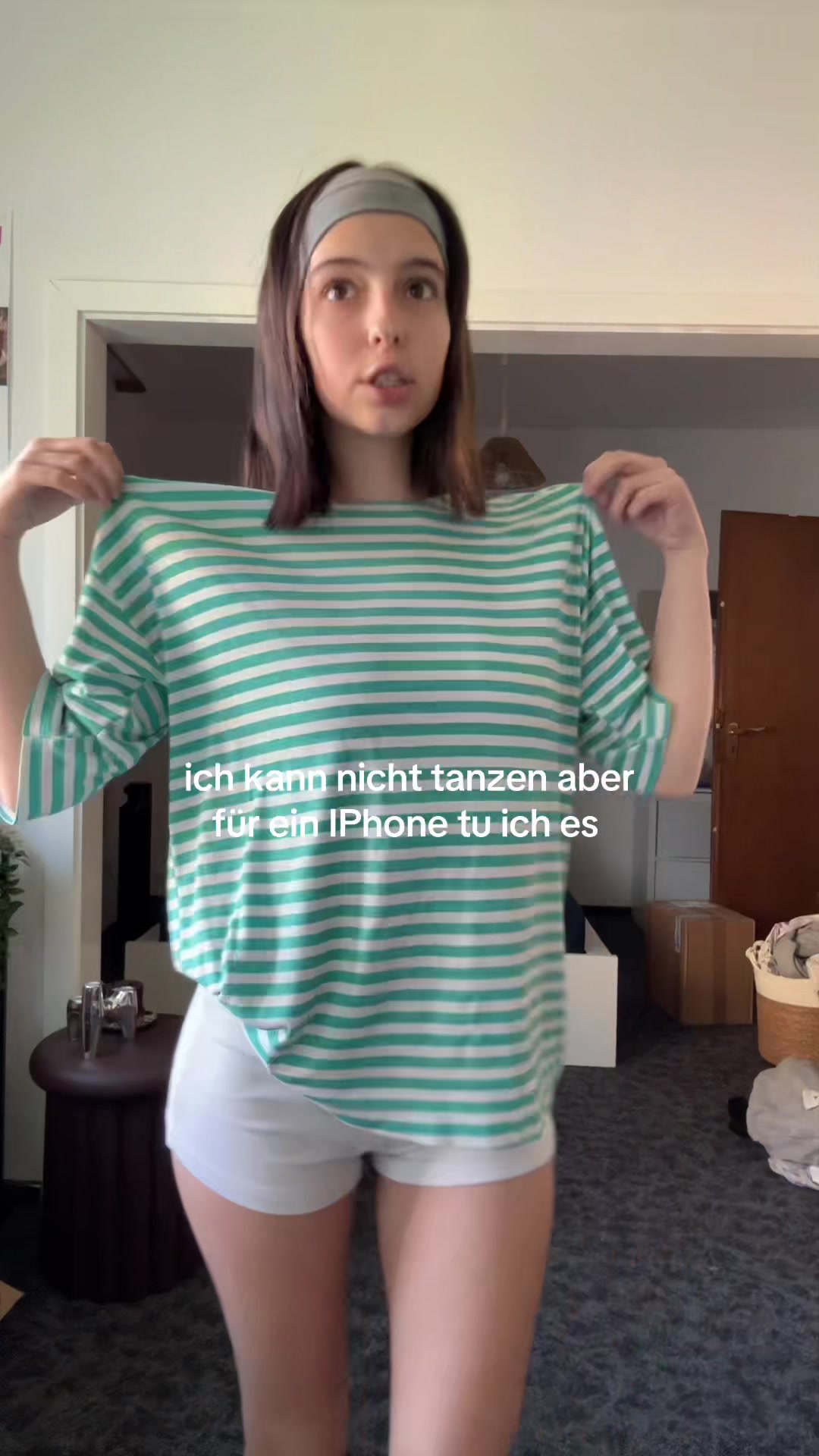 @Elina