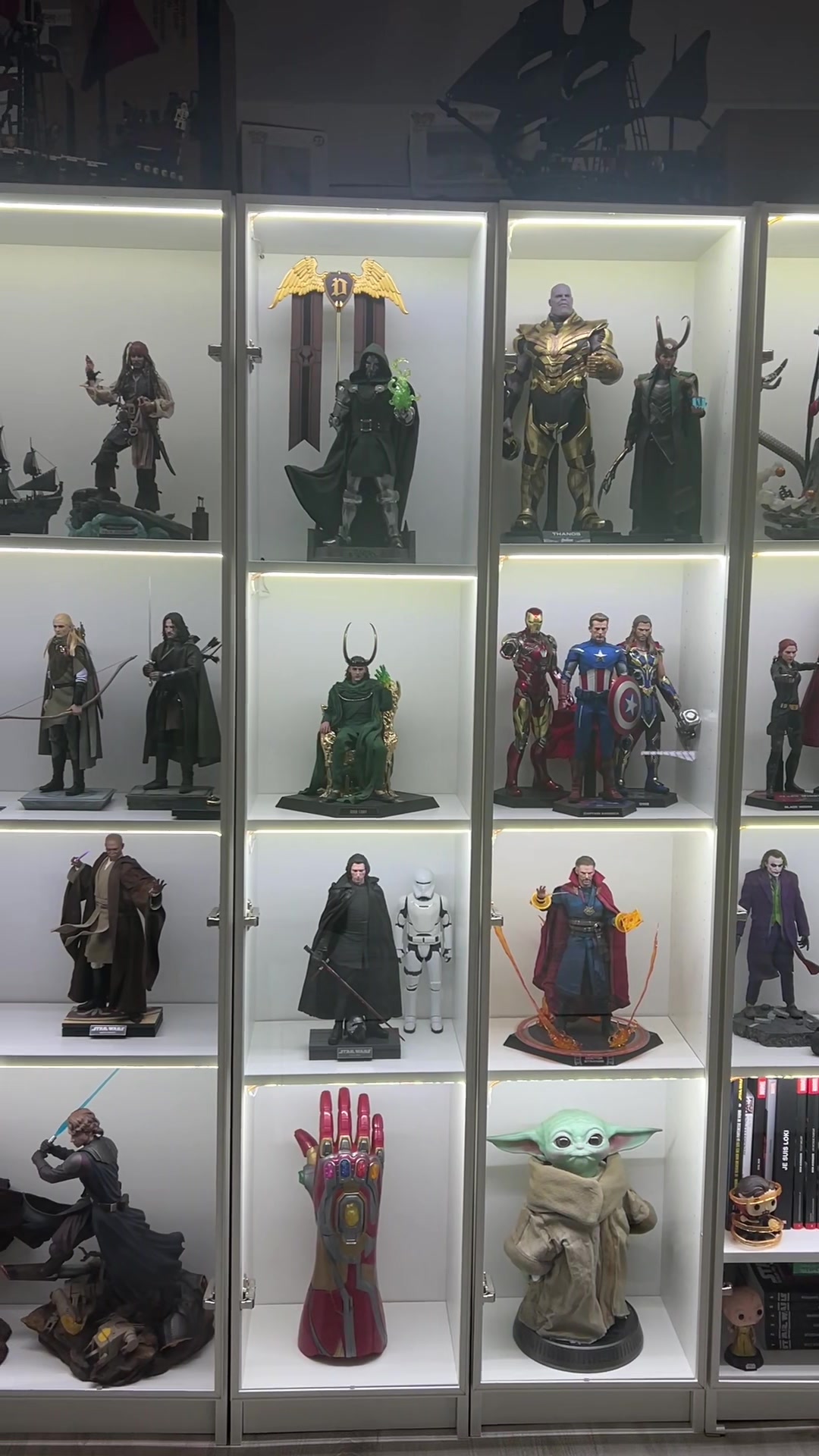 @collectorscave06
